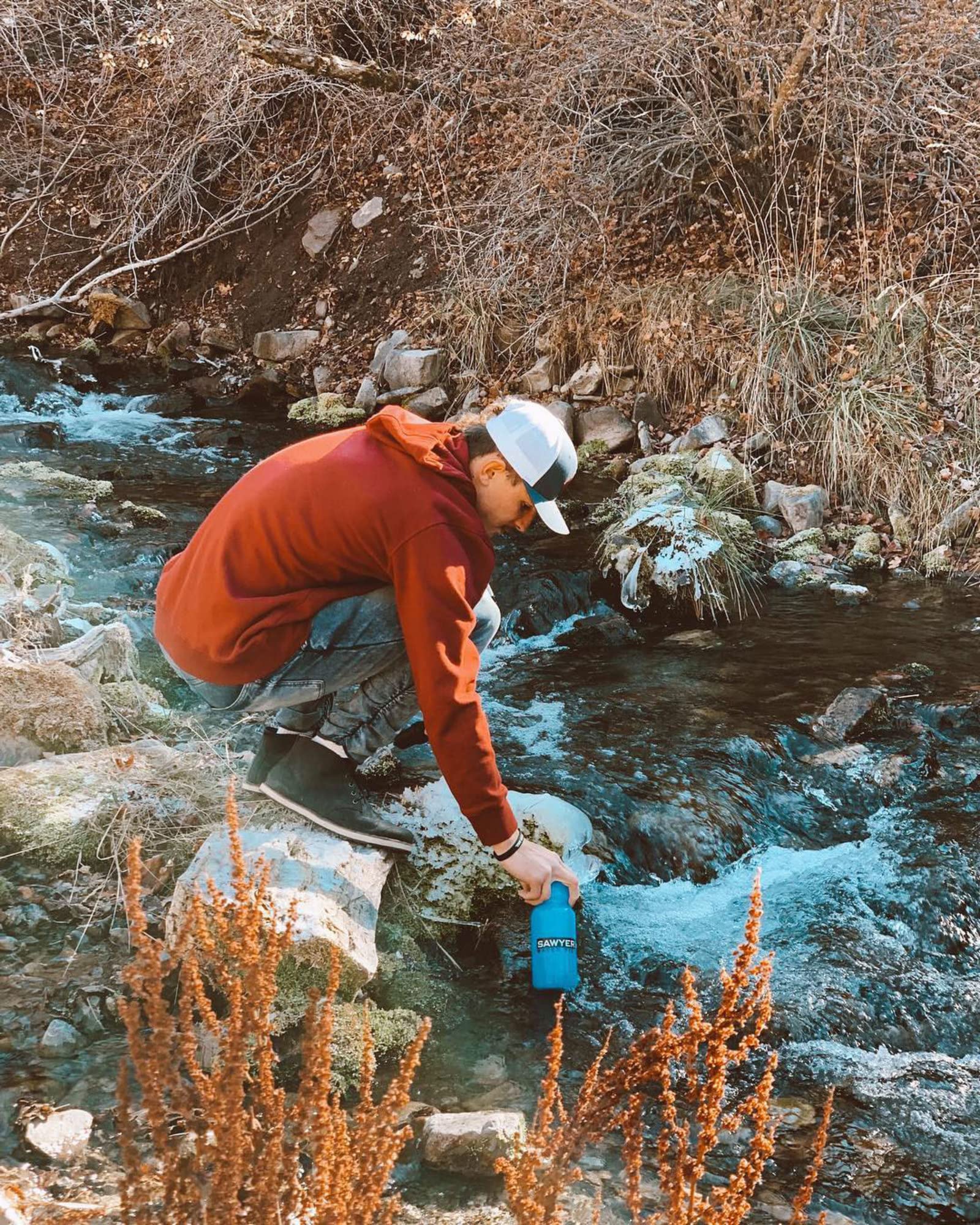 Sawyer SP140 high-flow design for fast hydration outdoors.