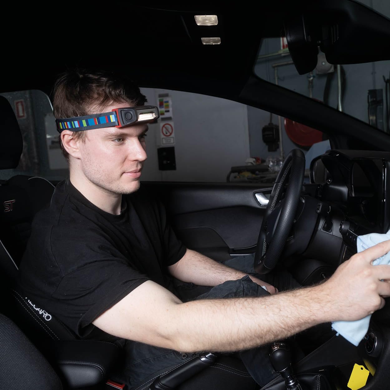 I-Match 3 IP65 rating protects against dust and water during tough workshop conditions.