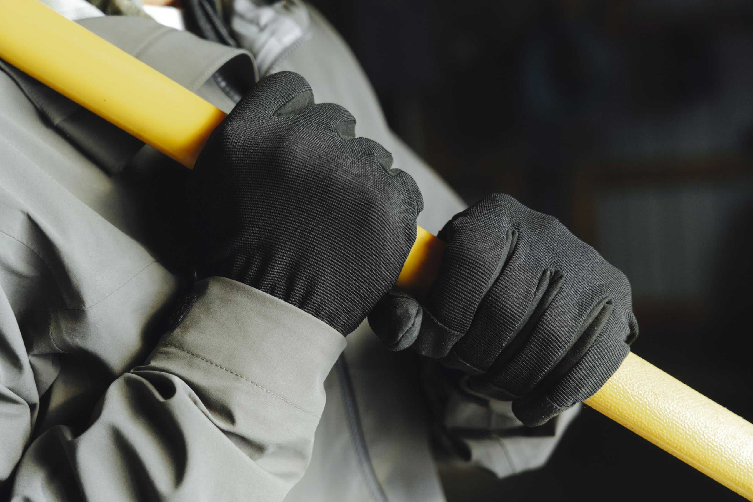 SCENTBLOCKER suitable for indoor and outdoor use with ergonomic design.