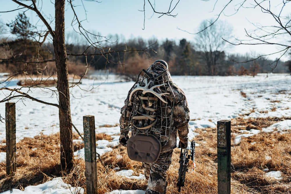 ScentLok BE1 Fortress waterproof windproof design protects hands in wet, windy conditions.