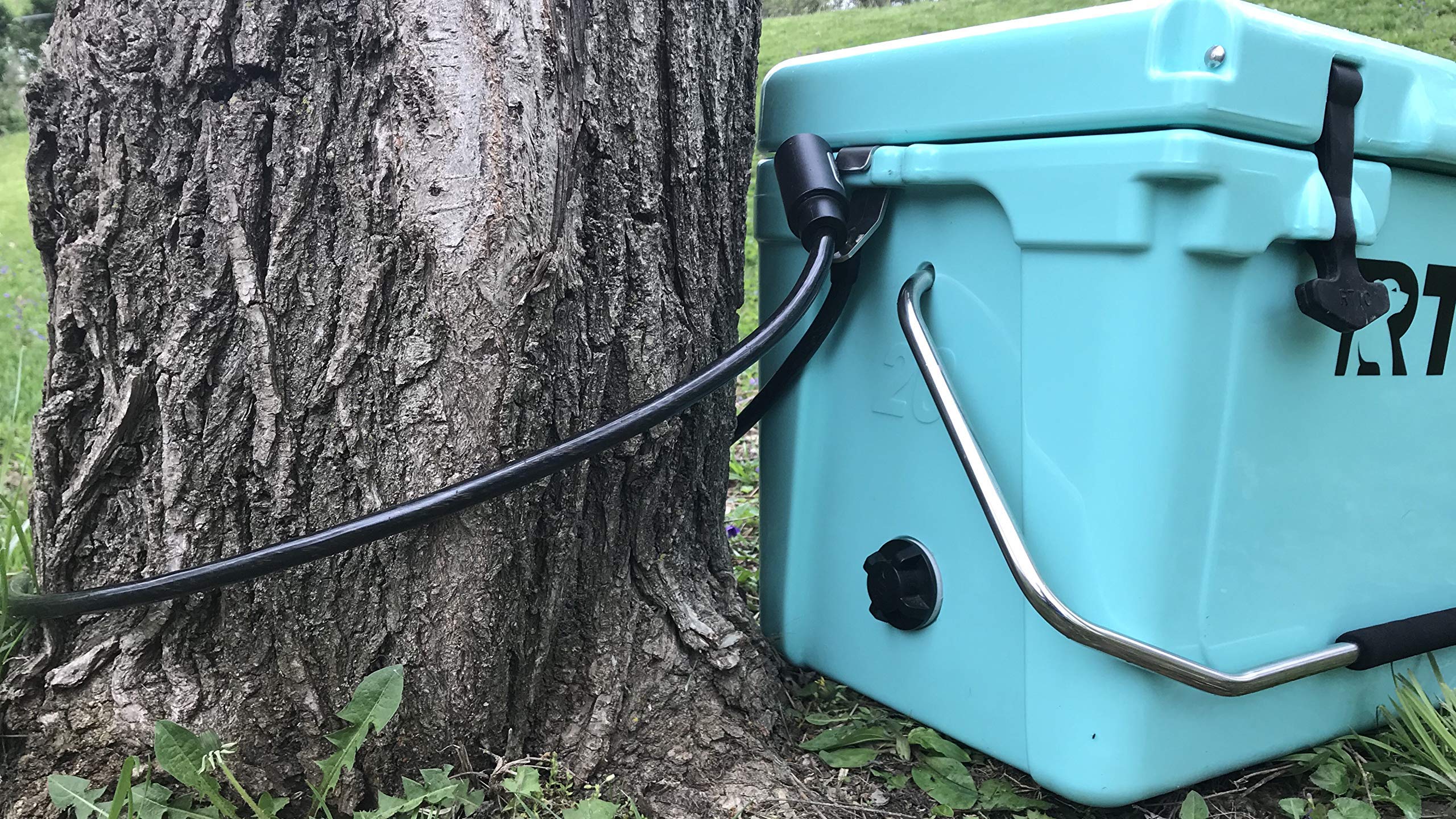 Yeti Roadie20 bracket secures the cooler while preserving handle movement.
