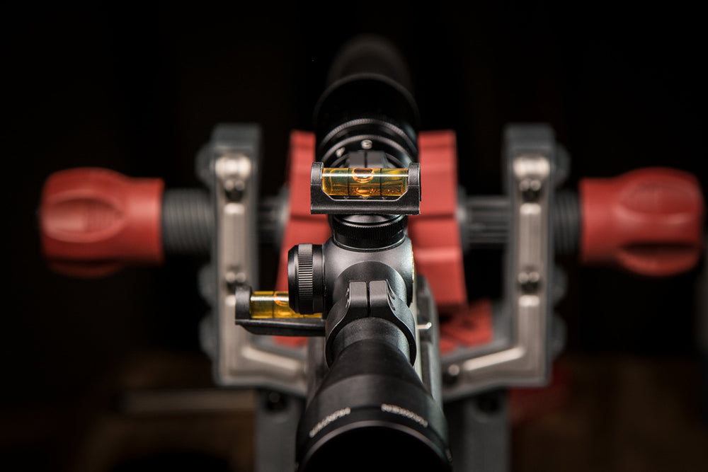 Scope turret level and action level in use