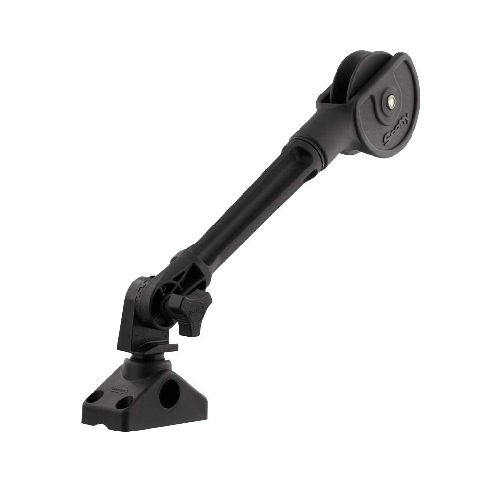 Scotty Trap Ease roller mounted on 241 side deck to simplify trap retrieval.