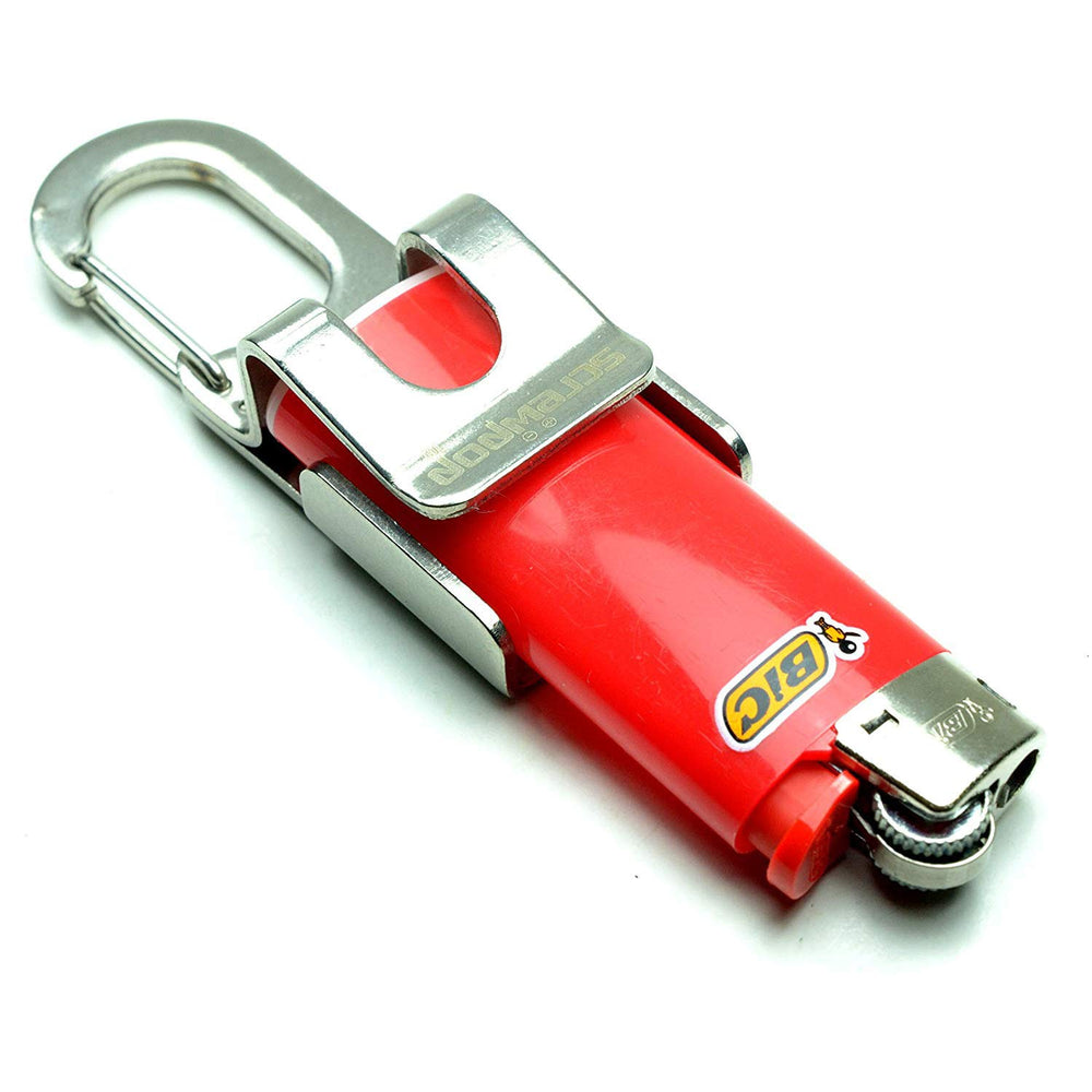 Screwpop carabiner clip action demonstrates quick attachment and secure carry.