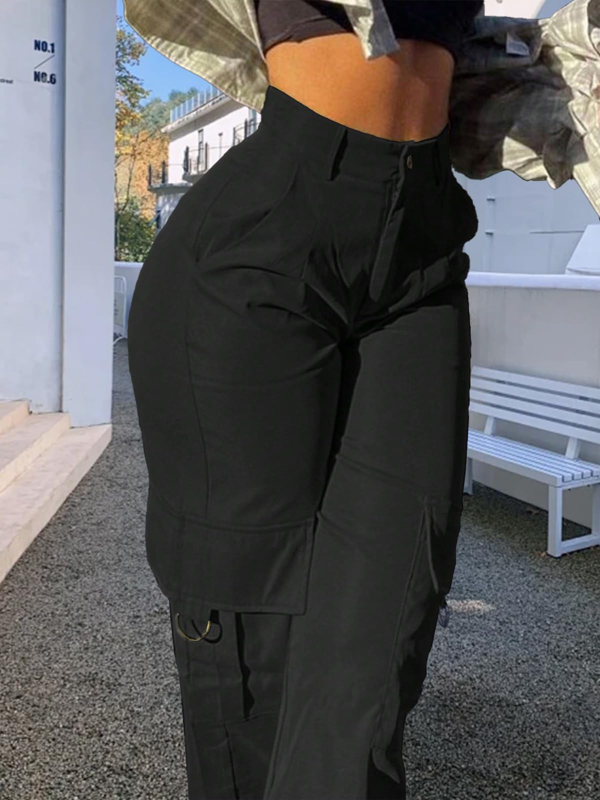 SDNGED black cargo pants stretch fabric demonstrates comfortable movement