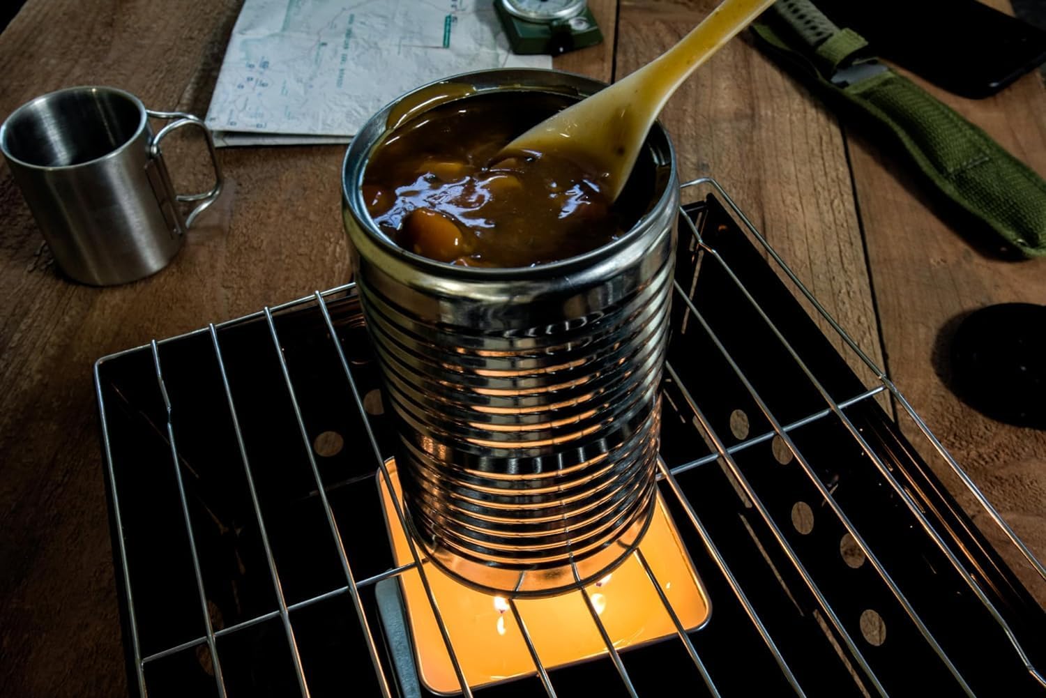 SE 4-Wick candle in display box for easy storage
