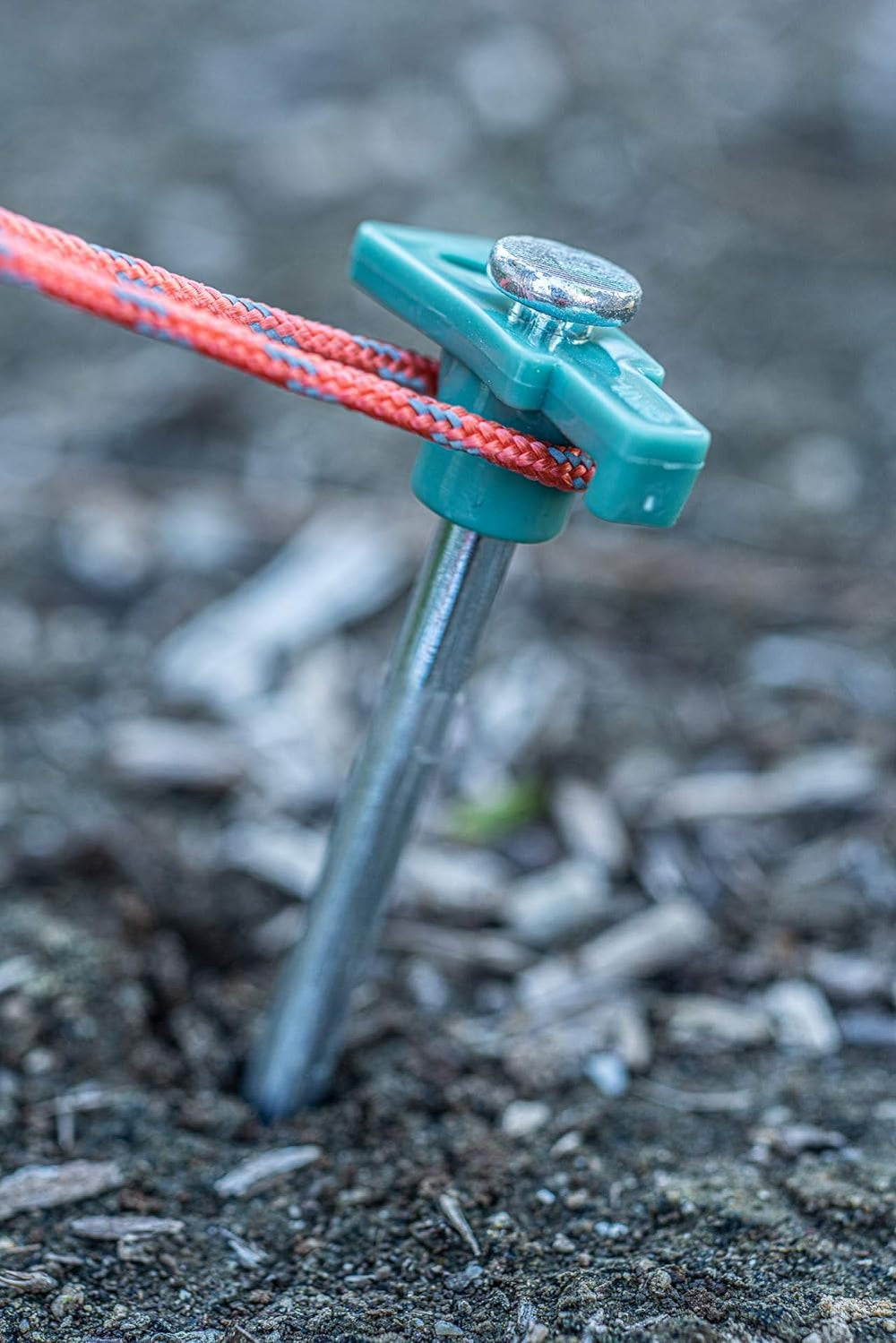 SE heavy-duty tent pegs on sandy beach show versatile anchoring.