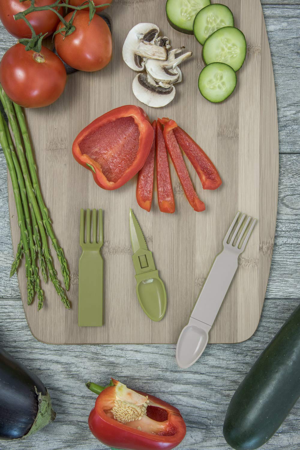 SE Snapatite 3-in-1 Utensil spoon and fork in a compact case