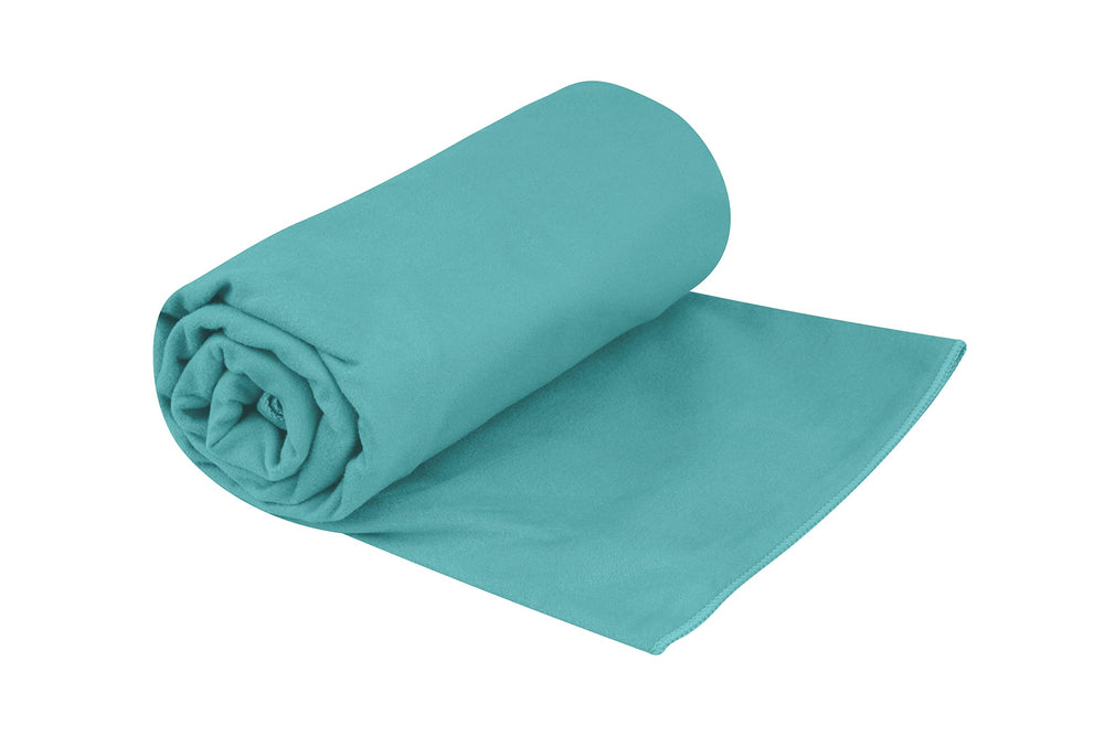 Sea to Summit Drylite Towel demonstrates lightweight packability for camping and travel