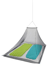 Sea to Summit Pyramid Net Shelter Double entry flap for simple access.