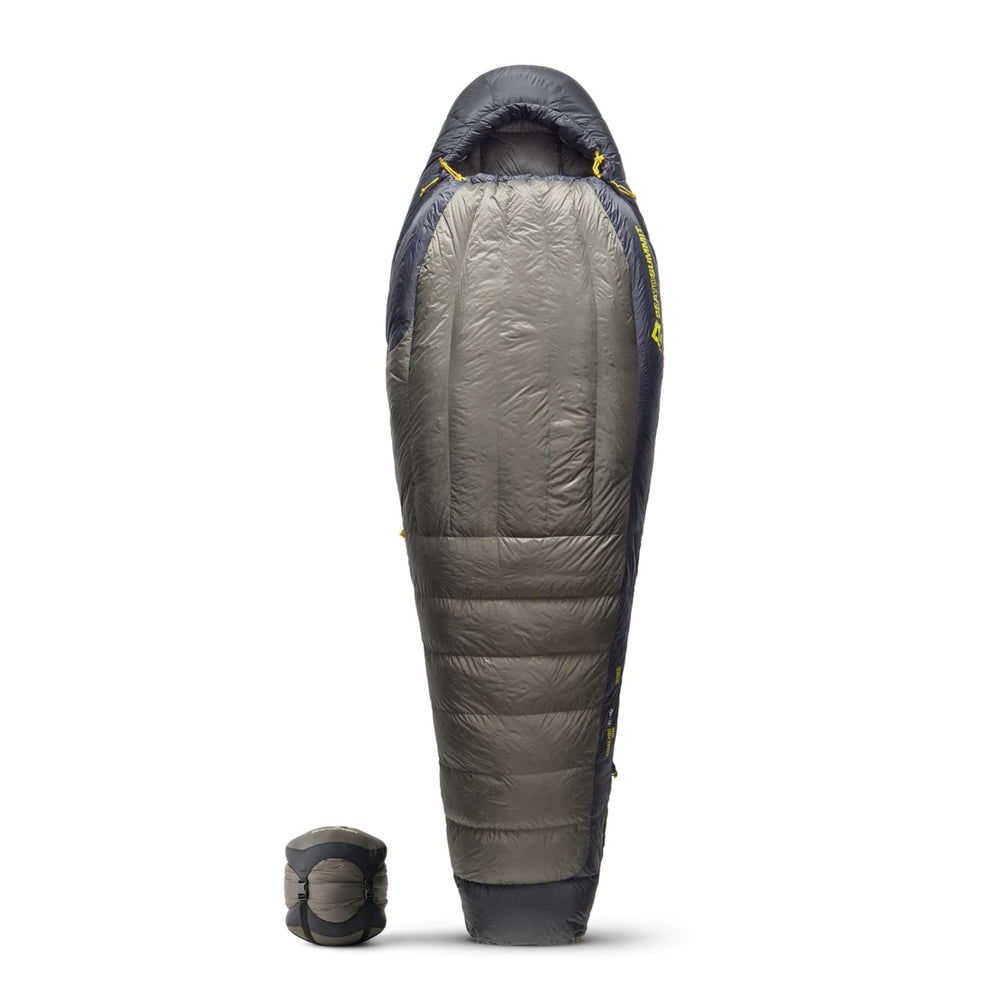 Sea to Summit Spark Pro hood keeps your head warm on cold nights