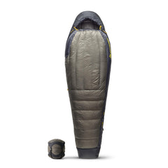 Sea to Summit Spark Pro hood keeps your head warm on cold nights