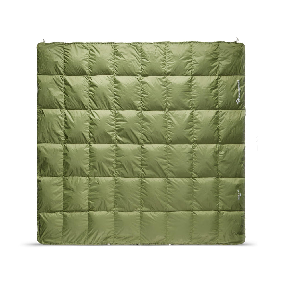 Sea to Summit Tanami Down Camping Comforter in queen size delivers cozy camping warmth.