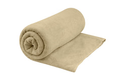 Sea to Summit Tek Towel plush fabric close-up showing soft terrycloth handfeel for comfort.
