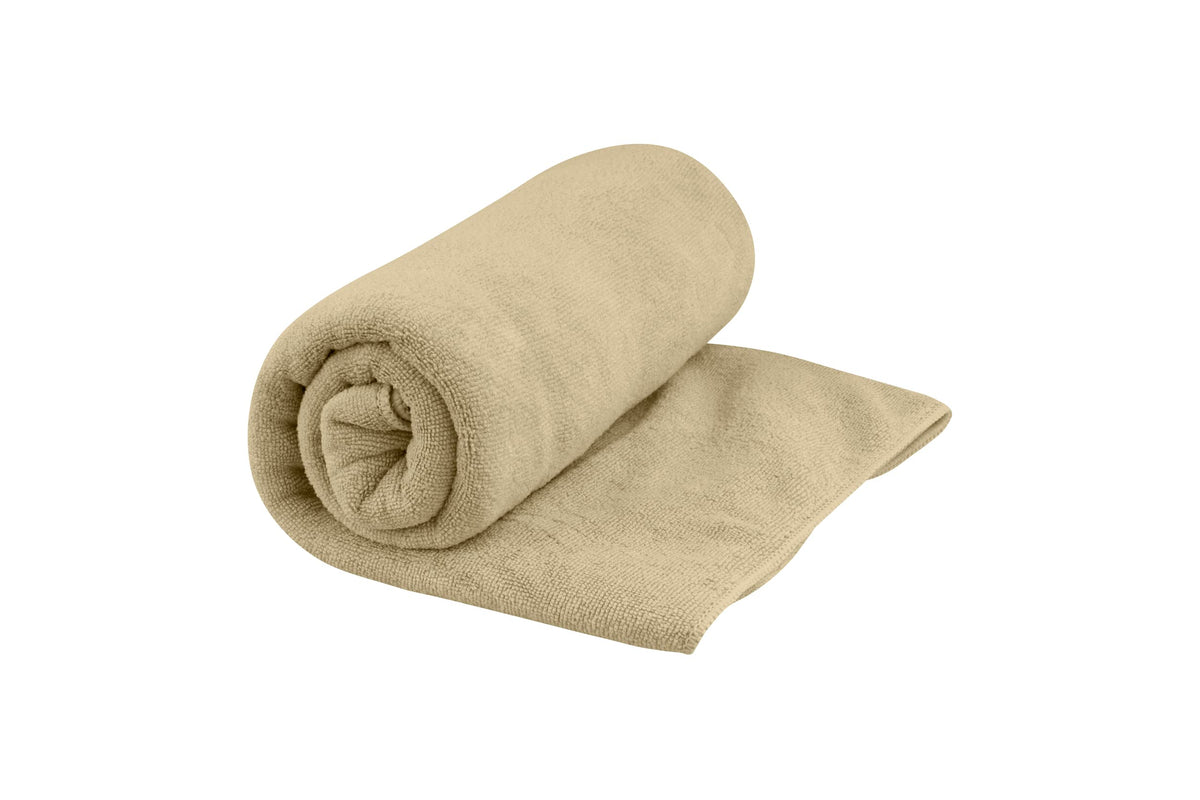 Sea to Summit Tek Towel ultra-plush fabric for cozy comfort and quick drying