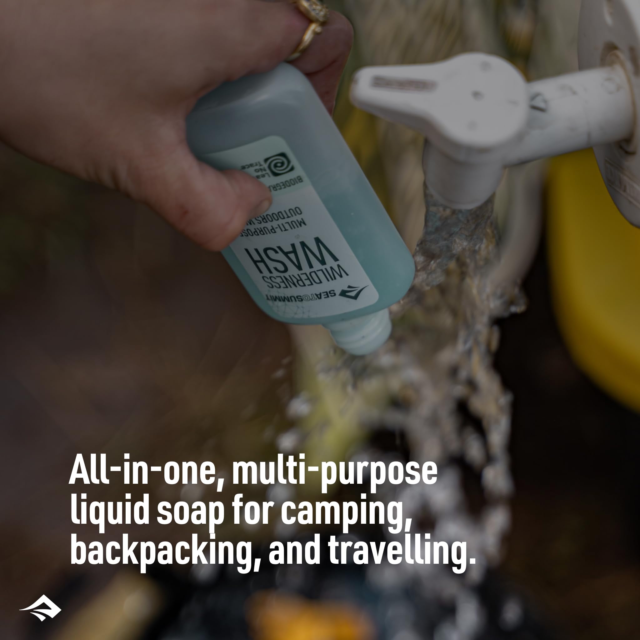 Sea to Summit Wilderness Wash leakproof bottle emphasizes rugged, spill-free camping use.