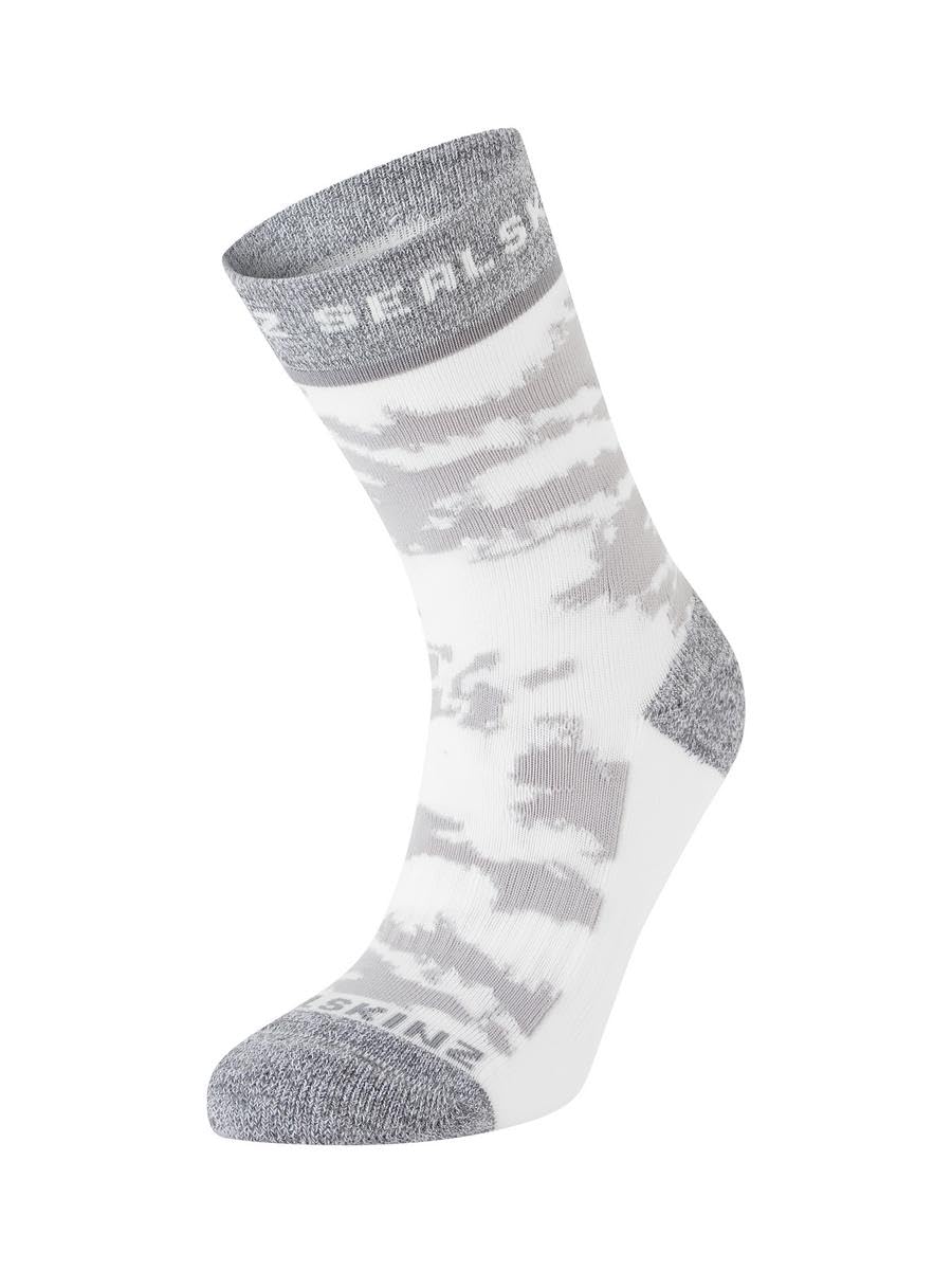Seamless footbed on SEALSKINZ Reepham mid jacquard sock reduces pressure points during cycling