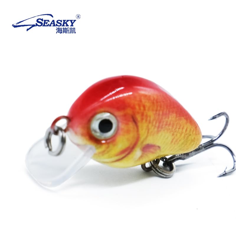 SEASKY mini crankbait triple hook close-up
