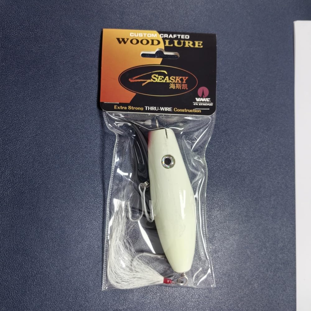 Saltwater deep-diving lure for striper and tuna