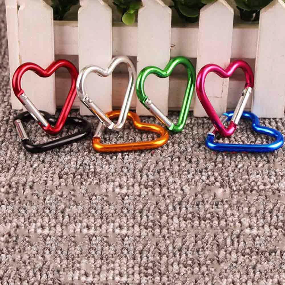 SEIWEI heartshape carabiner with keychain function keeps items organized