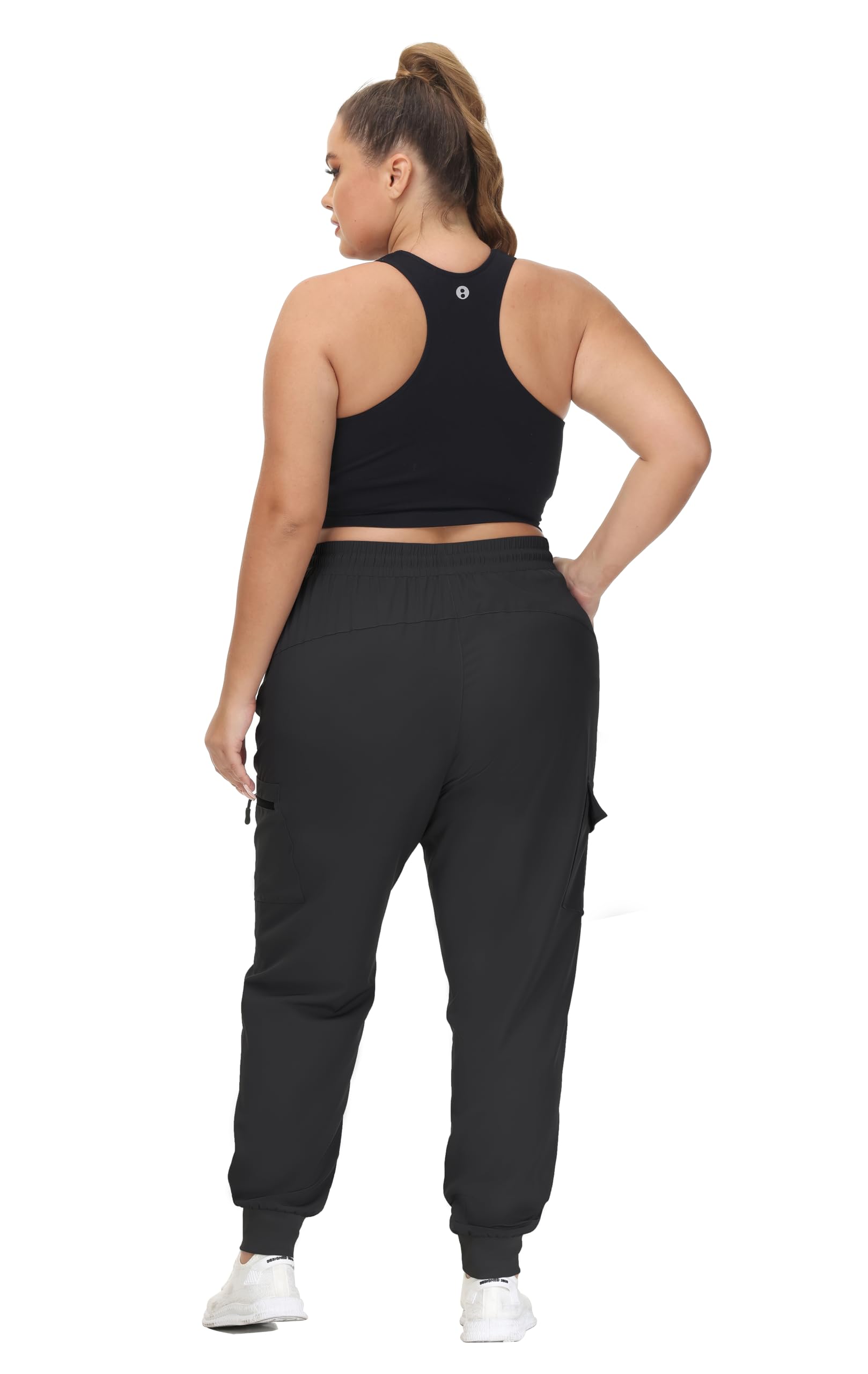 Sekino women's plus-size cargo hiking pants sun-protective material for outdoor days.