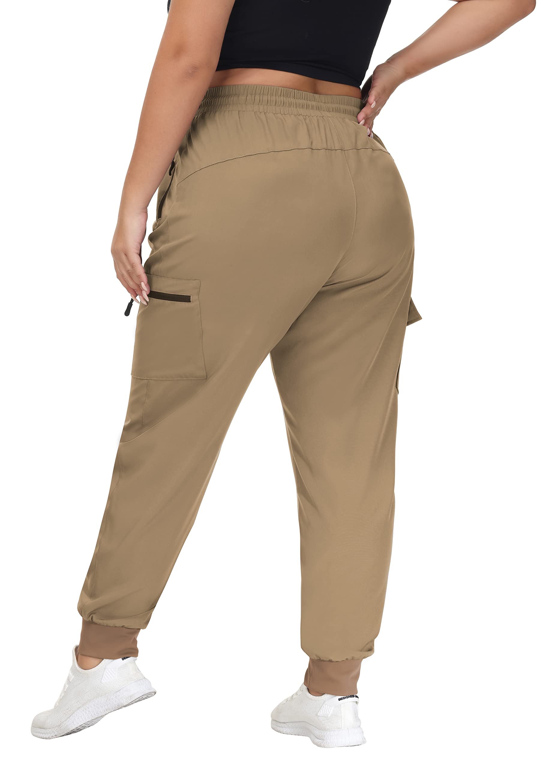 SEKINO sun-protection fabric on cargo joggers suitable for sunny hikes.