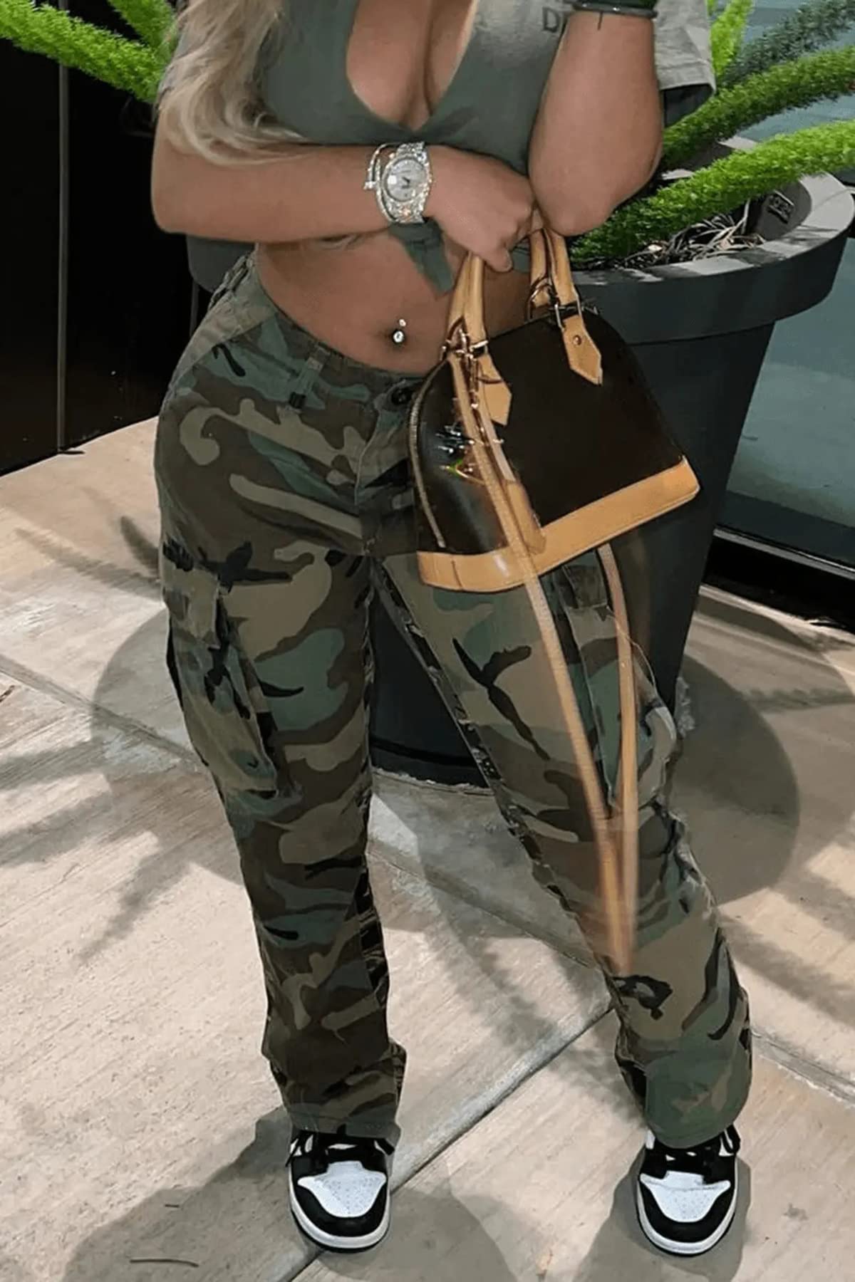 Seltaon soft polyester-touch fabric enhances comfort in camo pants.