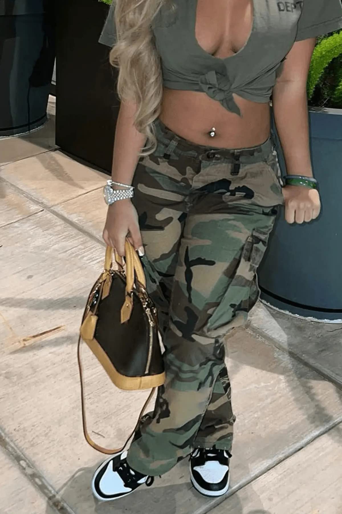 Seltaon versatile camo pants pair with streetwear for multiple looks.