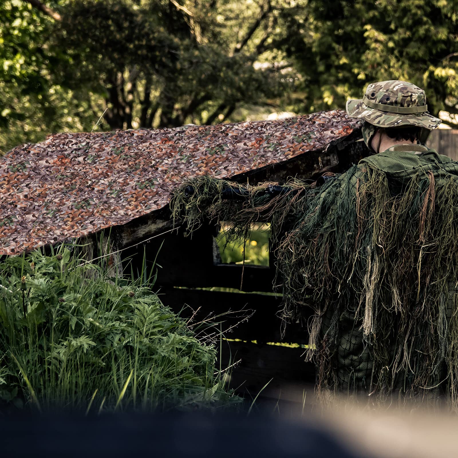 Senmortar camo netting lightweight roll demonstrates easy transport and storage