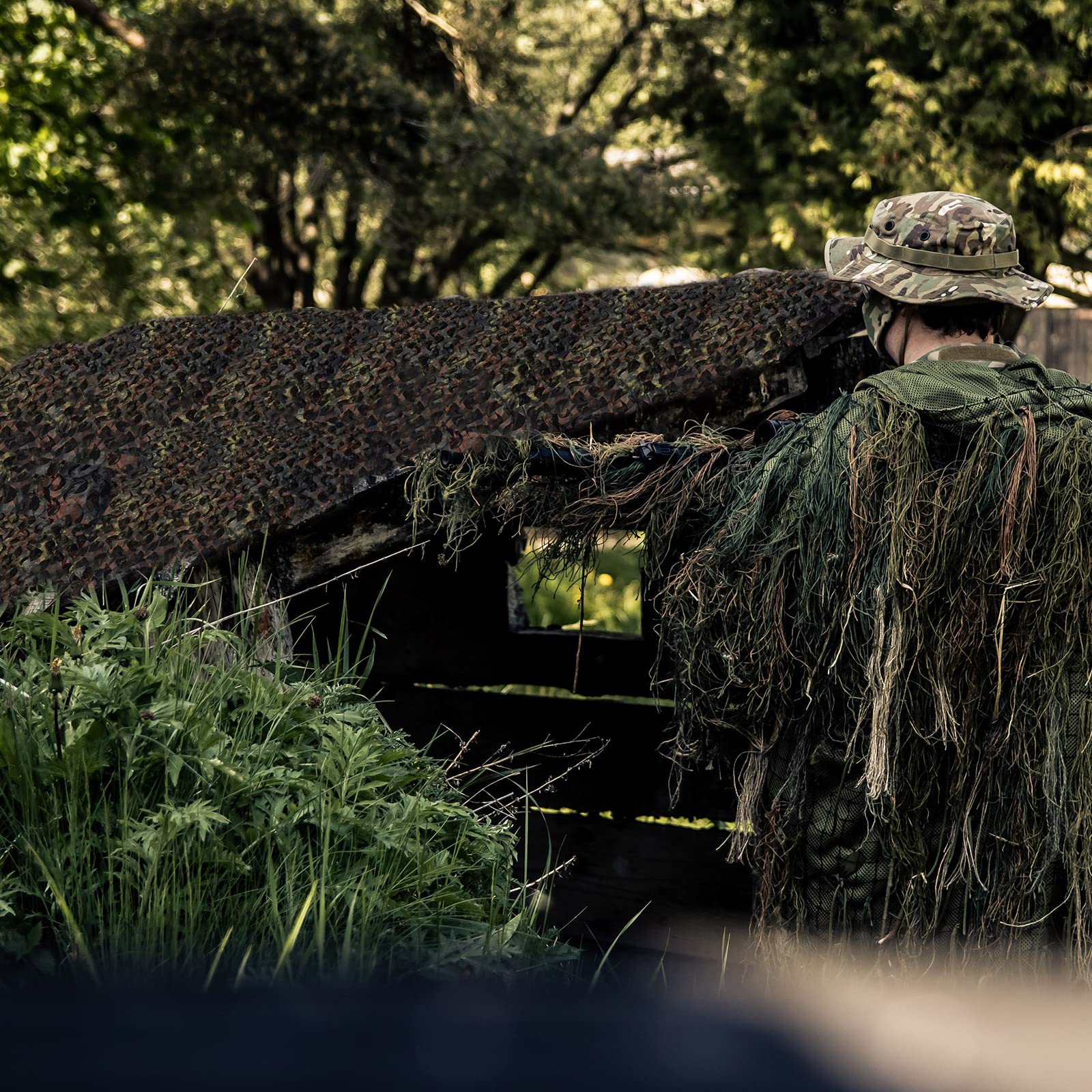 Senmortar camo netting supports hunting, camping, party decor with practical versatility.