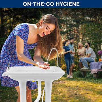 Foot pump action on SereneLife sink delivers a steady 220ml flow for hands-free washing.