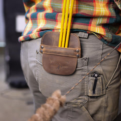Shatterproof Archery pocket quiver color option natural highlights versatility.