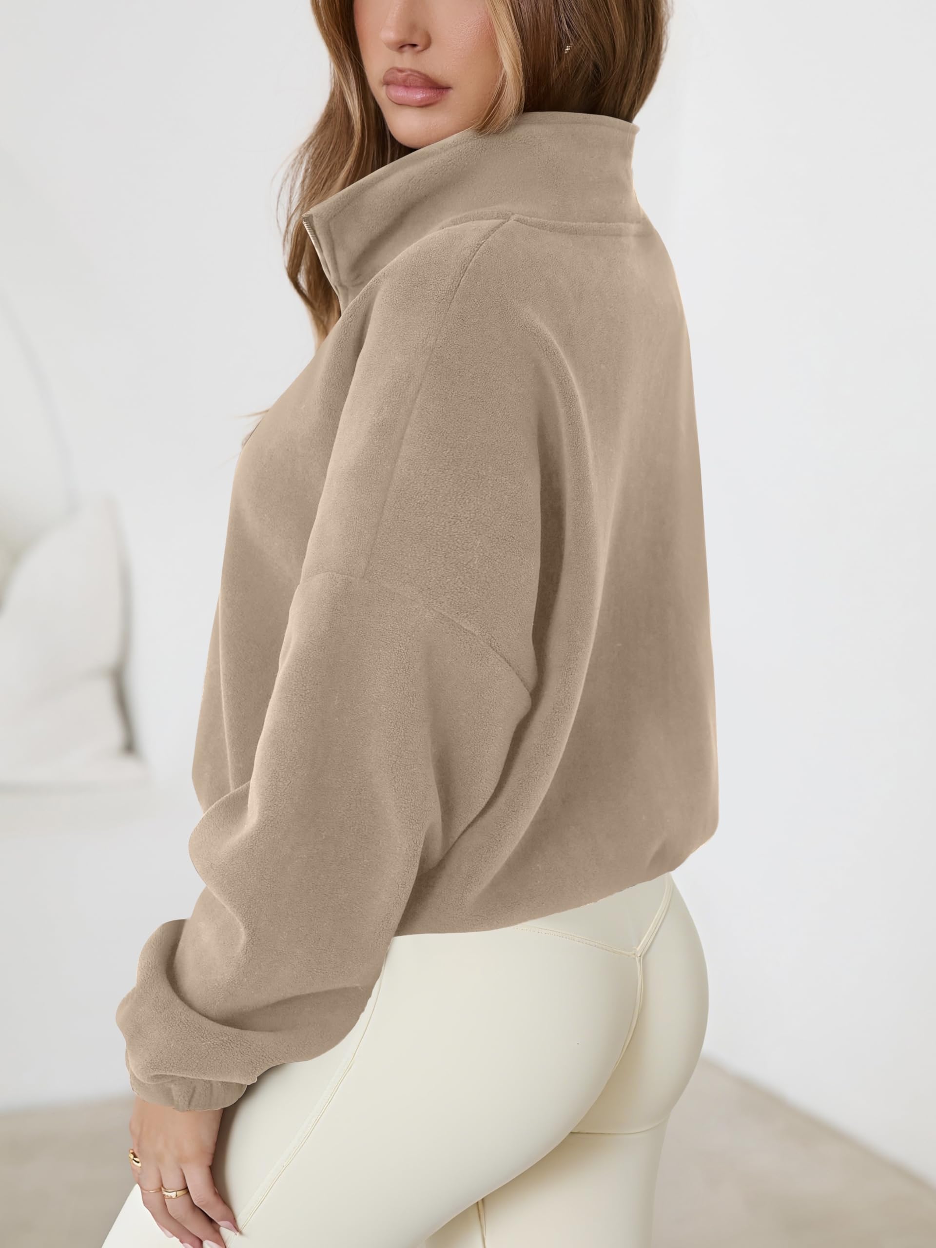 SHELOOKS adjustable drawstring hem lets you customize the silhouette.
