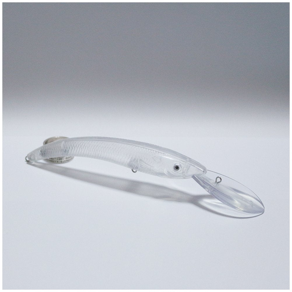 Shelt unpainted crankbait with lip for 10-15 ft diving depth and strong retrieves