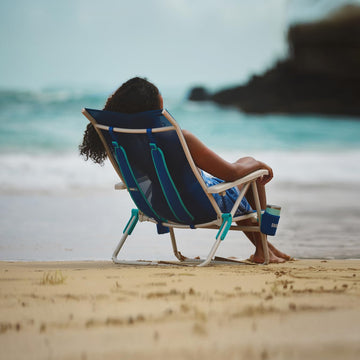 Shibumi Shade supports up to 300 pounds for versatile seating.