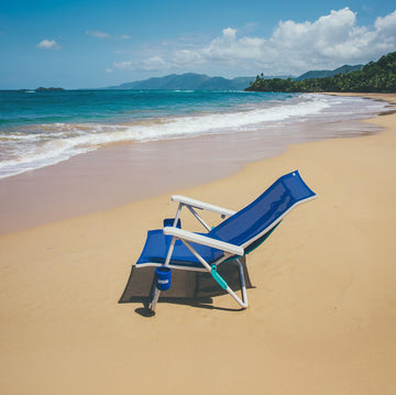 Shibumi Shade breathable fabric for comfortable all-day lounging.