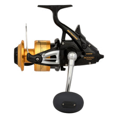 Shimano Baitrunner 8000D saltwater spinning reel – front close-up