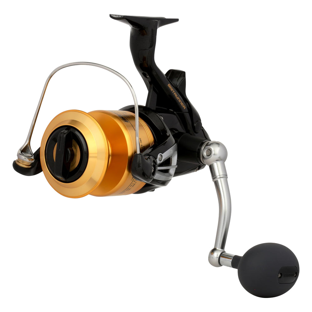 Gear ratio and model details on Shimano Baitrunner 8000D label