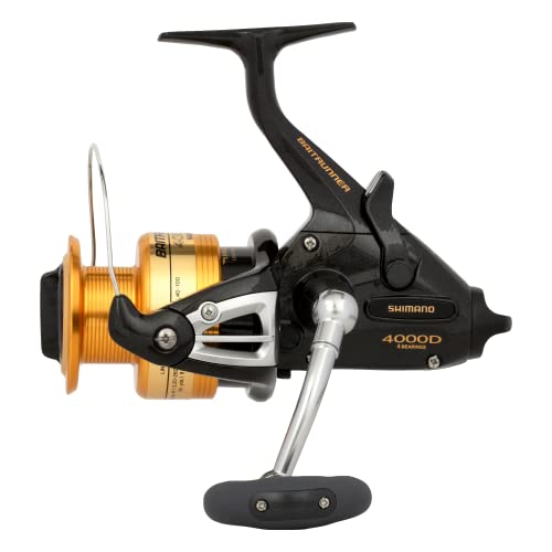 Shimano Baitrunner 8000D with packaging and accessories