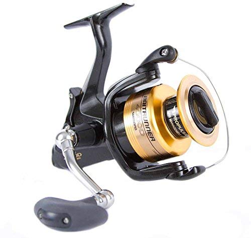 Shimano Baitrunner D spool and bail close-up highlighting durability and quick engagement