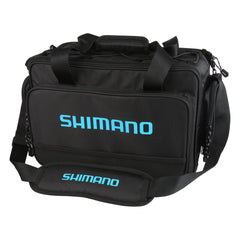 Reinforced double-stitched seams on SHIMANO Baltica ensure lasting reliability.