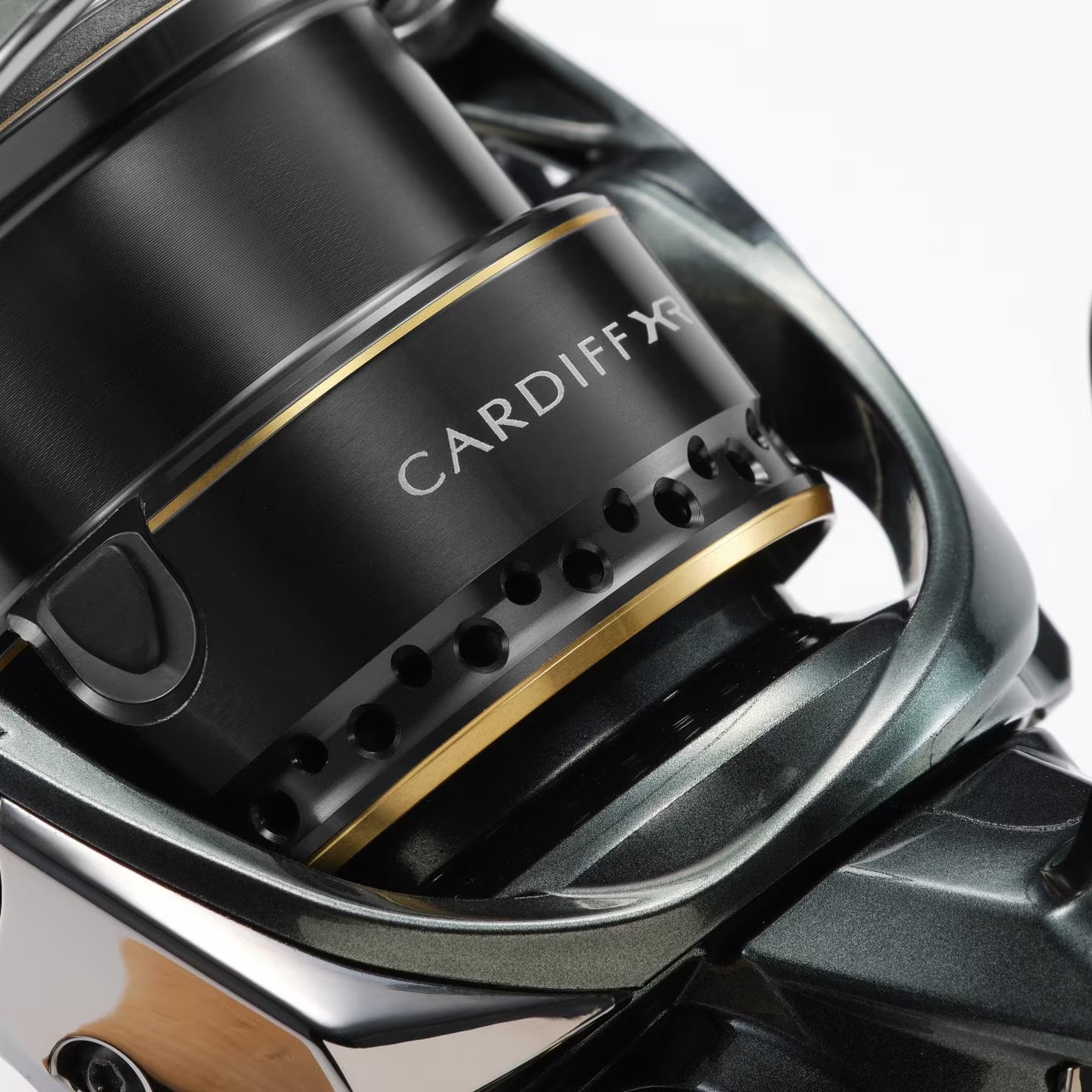 Drag system closeup on Shimano Cardiff XR C2000S indicating practical and maximum drag ranges.