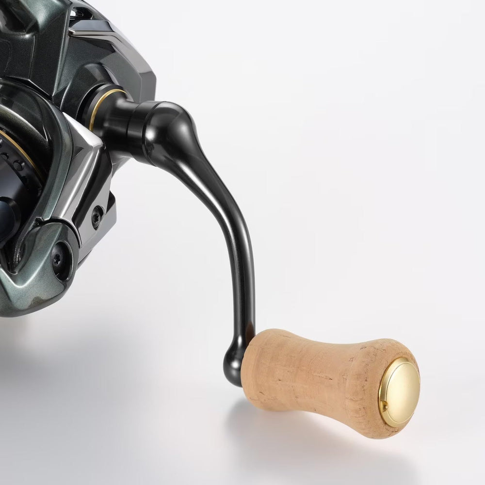 Handling angle of Shimano Cardiff XR C2000S for comfortable casting on rivers.
