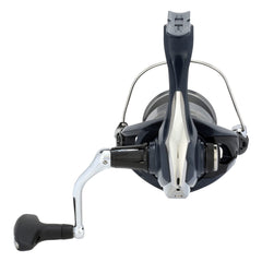 Shimano Catana 4000HGFE body design close-up emphasizing durable construction.