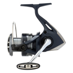 Shimano Catana C3000HGFE close-up of the handle, highlighting comfortable grip for long sessions.