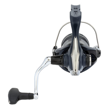 Shimano Catana C3000HGFE G‑Free Body visible, highlighting balance and steadier casting.