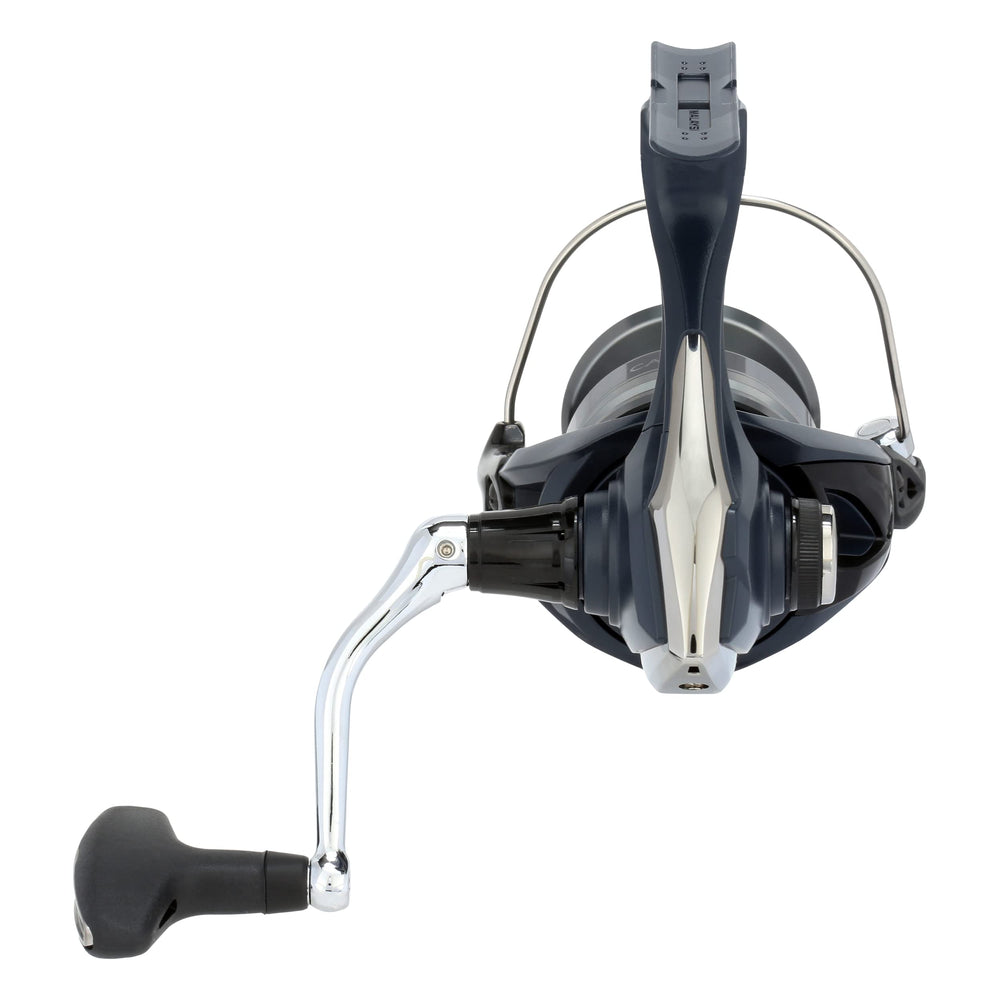 Shimano Catana C3000HGFE G‑Free Body visible, highlighting balance and steadier casting.