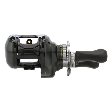 SHIMANO CURADO 200M SVS Infinity control close-up for precise braking