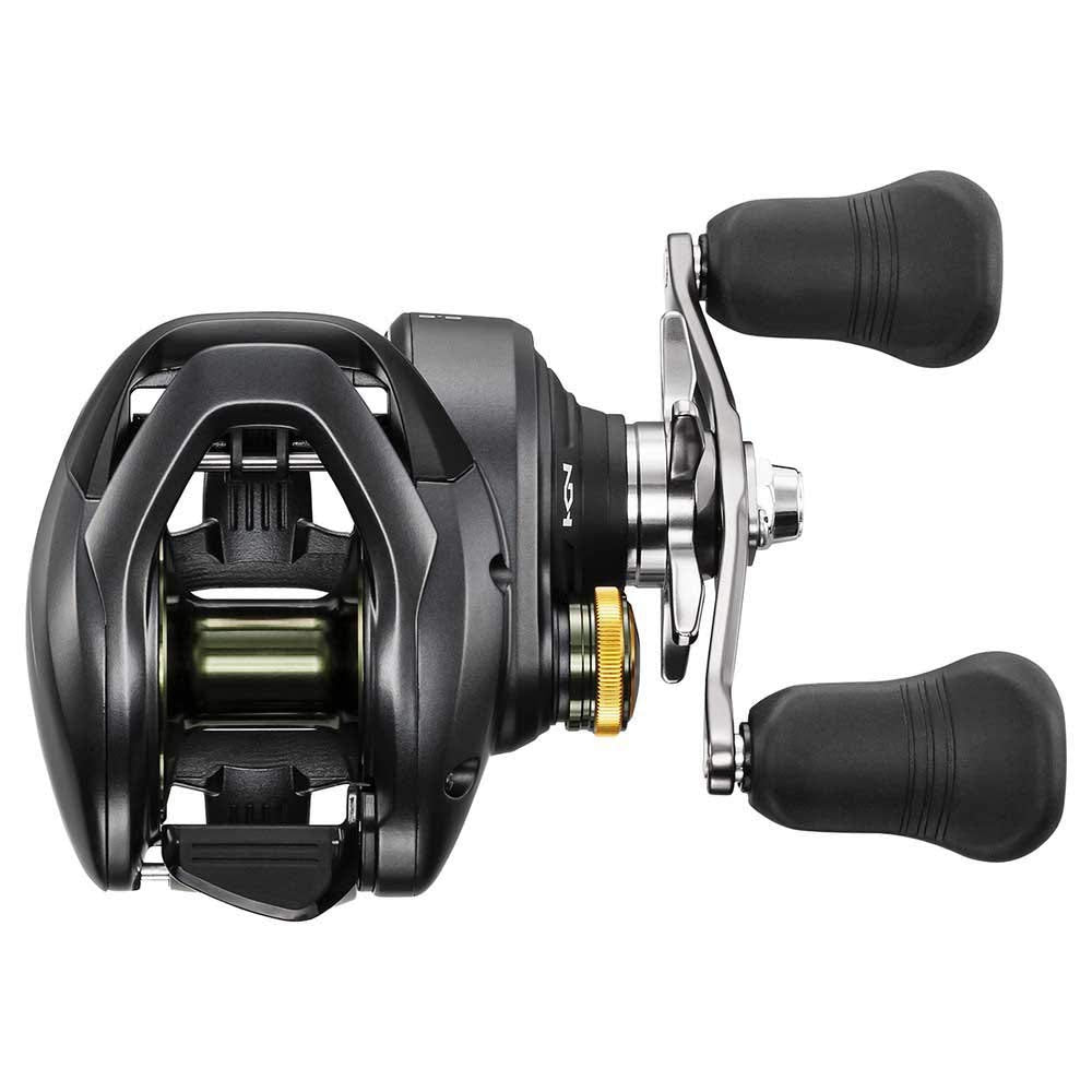 Shimano Curado 300K in-action shows real-world casting performance.