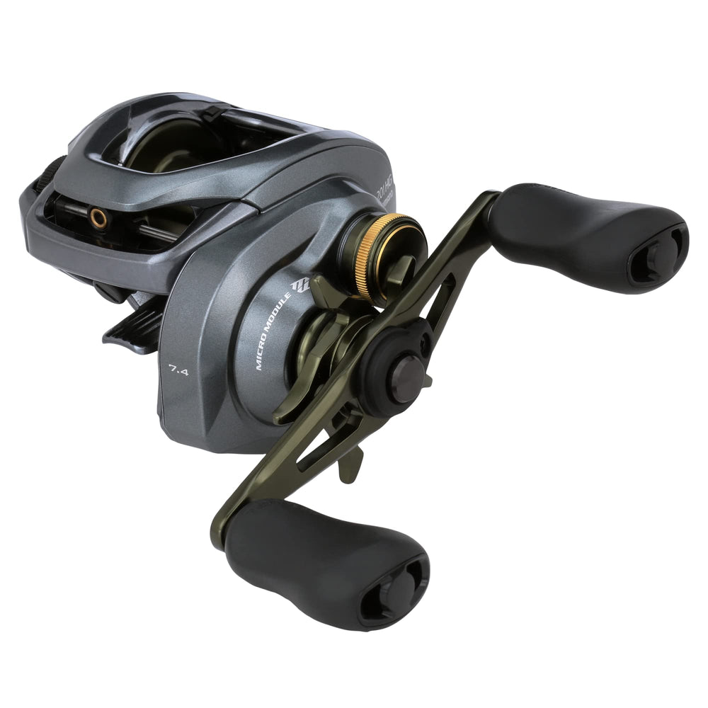 Shimano CURADO DC 200 reel closeup shows refined gearing for smooth casts